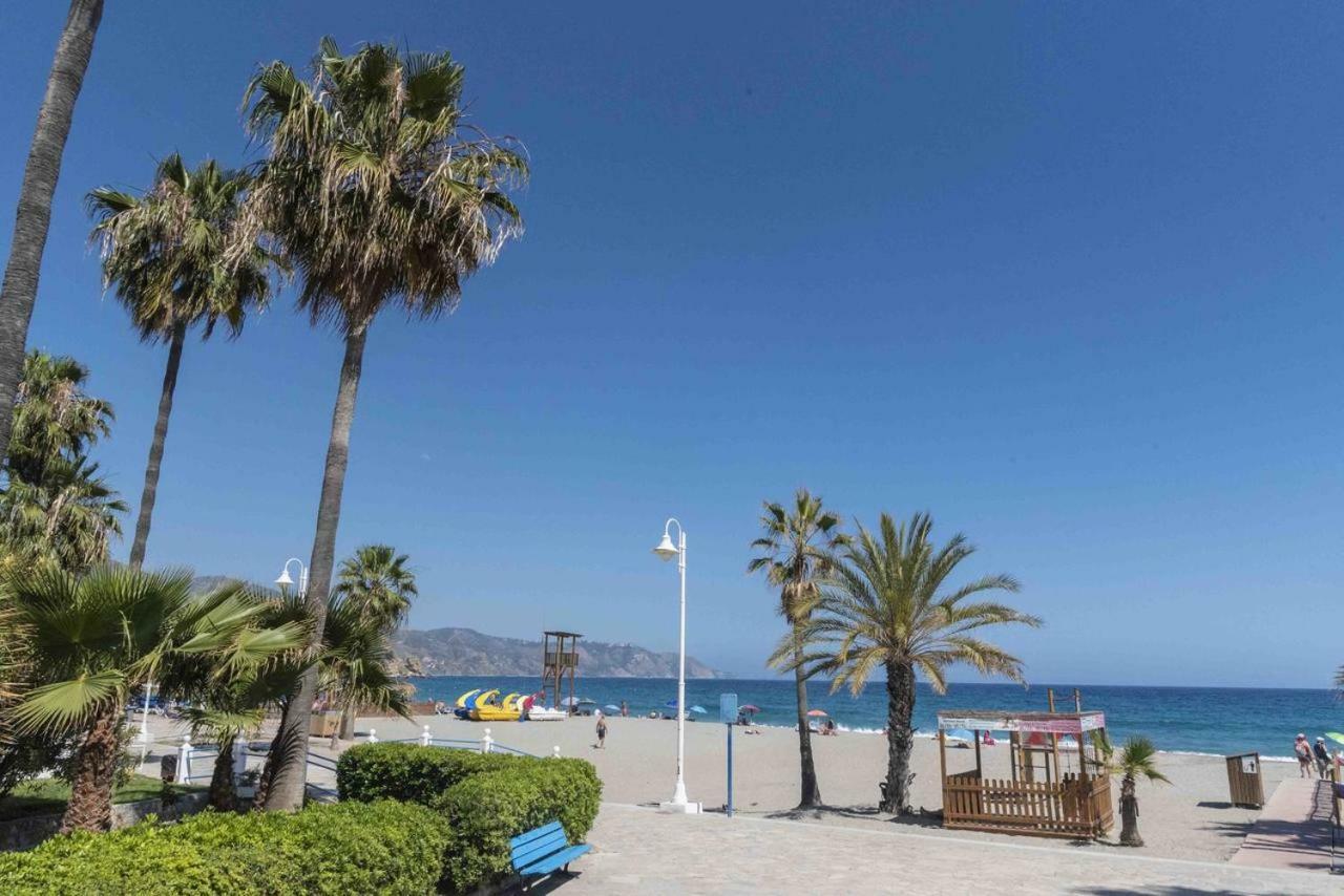 ネルハBurriana Beachアパートメント エクステリア 写真